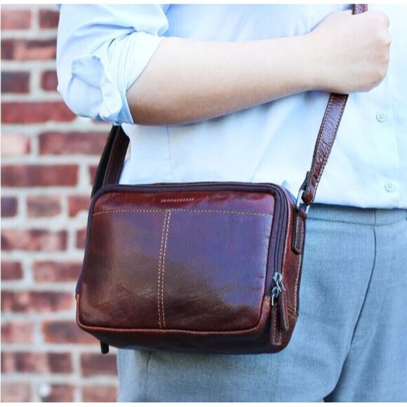 Jack Georges Leather Double Zippered Crossbody Bag Voyager #7195 NWOT - Picture 2 of 13